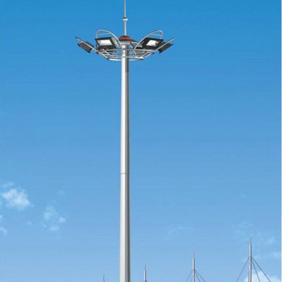 High mast lighting lamp with winch